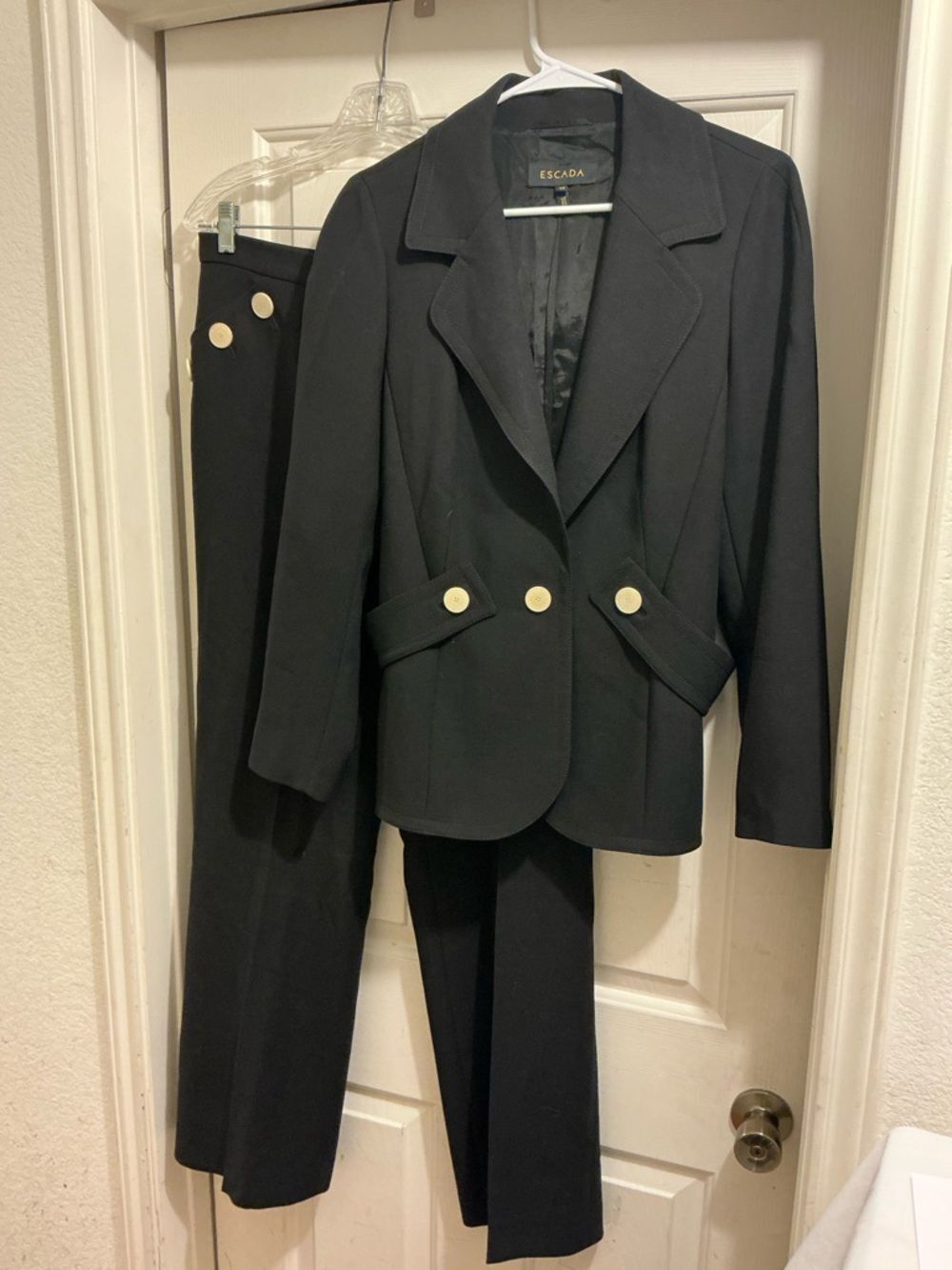 Escada Black Women's Blazer 42 Pant 40 Set with cream Buttons 100% wool